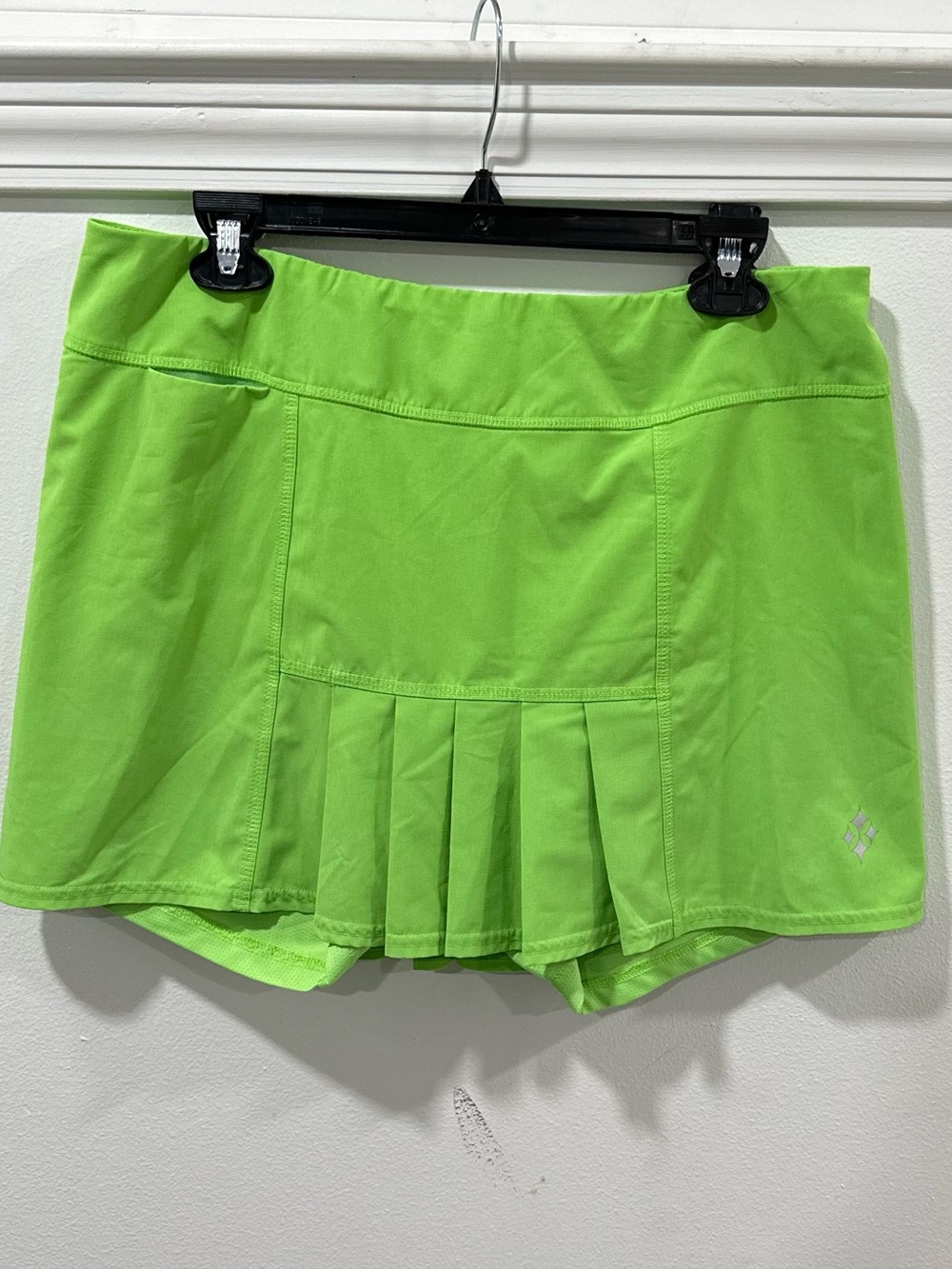 JOFIT CLUB Women’s ATHLETIC Golf GREEN APPLE PLEATED Skirt size L
